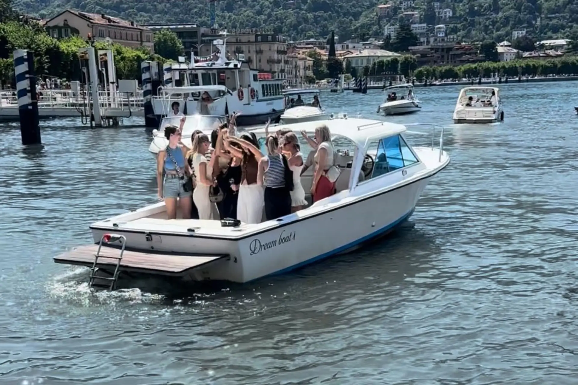 dream boat special events lake como